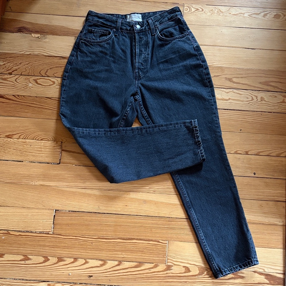 Everlane Curvy 90s Cheeky Straight Leg Jean (NOT AVAILABLE).